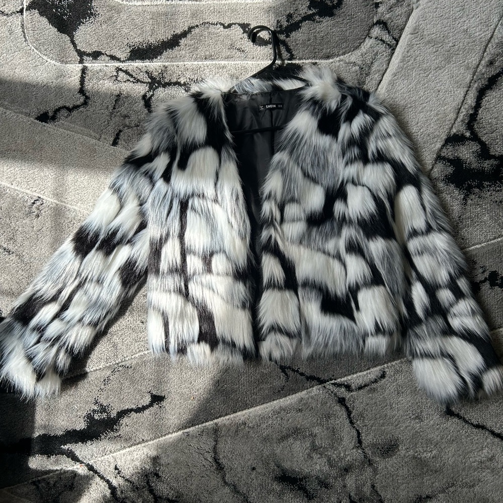 SHEIN Black and White Faux Fur Teddy Jacket